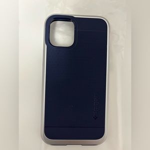 Iphone 12 mini Spigen case